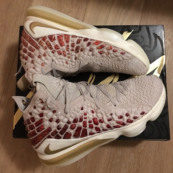 Lebron 17 Harlem Fashion Row Win Win - Picture 3 of 7